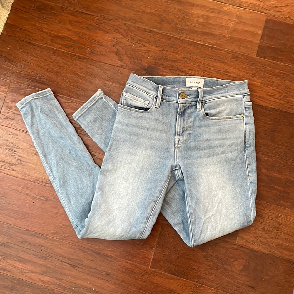 Frame light wash jeans GREAT DEAL!